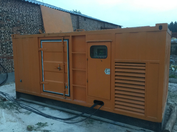 正宁发电机组长期使用中，电缆线的敷设路径有哪些要求？